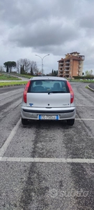 Usato 2003 Fiat Punto 1.2 Benzin 80 CV (1.400 €)