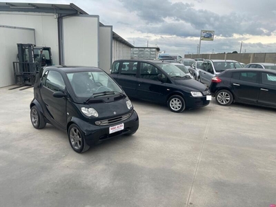 Usato 2005 Smart ForTwo Coupé 0.7 Benzin 61 CV (3.800 €)