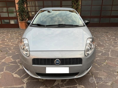 Usato 2007 Fiat Grande Punto 1.4 Benzin 78 CV (5.500 €)