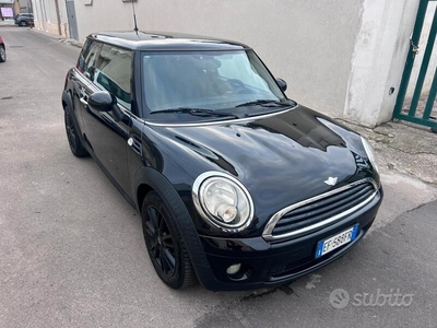 Usato 2010 Mini ONE 1.6 Benzin (4.900 €)