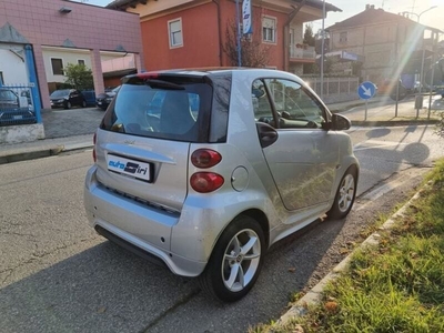 Usato 2013 Smart ForTwo Coupé 1.0 Benzin 84 CV (7.250 €)