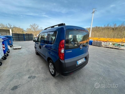 Usato 2016 Opel Combo 1.6 Diesel 105 CV (6.100 €)