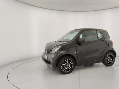 Usato 2016 Smart ForTwo Coupé 1.0 Benzin 71 CV (10.950 €)