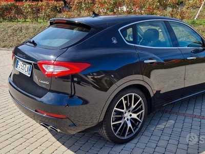 Usato 2017 Maserati Levante 3.0 Diesel 250 CV (43.000 €)