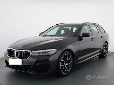 Usato 2022 BMW 520 2.0 El_Hybrid 184 CV (44.800 €)
