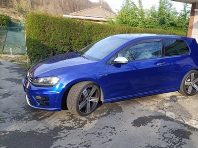 Venduto VW Golf VII Golf R 2.0 3p. - auto usate in vendita