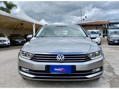 VOLKSWAGEN PASSAT 1.6 TDI SCR DSG Business BMT