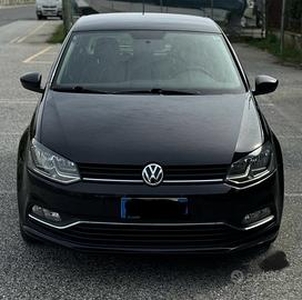 Volkswagen Polo v 2014 comfortline dsg