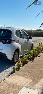 Yaris 1.0 benzina neo patentati