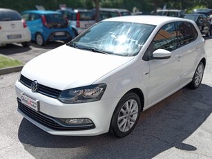 2015 VOLKSWAGEN Polo