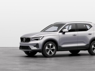 2024 VOLVO XC40