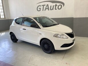 Lancia Ypsilon 1.2 69 CV 5 porte GPL Ecochic Silver usato