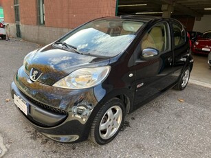 Peugeot 107 68CV 5p. Desir usato