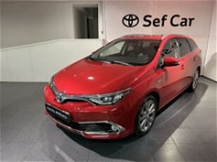 Toyota Auris Station Wagon 1.8 Hybrid Lounge del 2015 usata a Milano