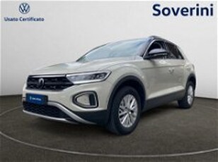 Volkswagen T-Roc 2.0 tdi Life 150cv dsg del 2023 usata a Bologna