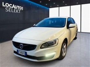 Volvo V60 D2 Geartronic Business del 2018 usata a Torino