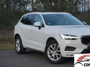 Volvo XC60 B4 (d) AWD Geartronic Momentum Pro usato