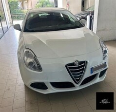 Alfa Romeo Giulietta 1.6 JTDm-2 Distinctive usato