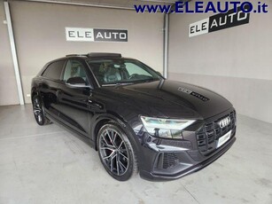 AUDI Q8 50 TDI 286CV quattro S line Tetto - Guscio - 22´´ Elettrica/Diesel