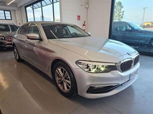 BMW Serie 5 530d xDrive 249CV Business aut. usato