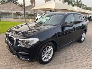 BMW X3 sDrive18d Business Advantage Aut. usato