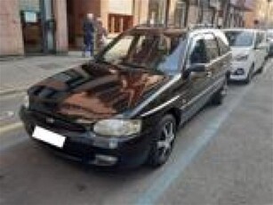 Ford Escort 1.6 5 porte Ghia usato