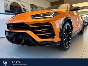 LAMBORGHINI Urus PEARL CAPSULE Benzina