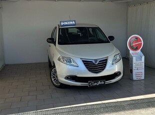 Lancia Ypsilon 0.9 TwinAir 85 CV 5 porte S&S S Momodesign usato