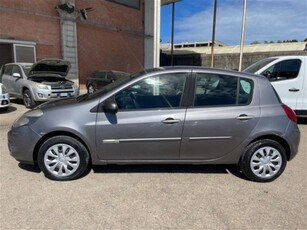 Renault Clio 1.2 16V 5 porte usato