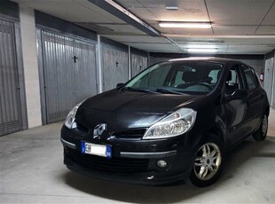 Renault Clio 1.4 16V 5 porte Dynamique usato