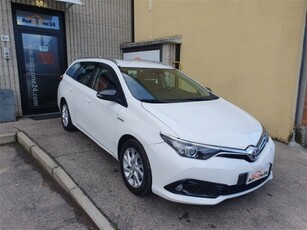 Toyota Auris Station Wagon 1.8 Hybrid Lounge usato