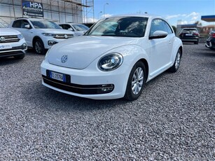 Volkswagen Maggiolino 1.6 TDI Design usato