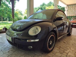 Volkswagen New Beetle Cabrio TDI 105CV usato