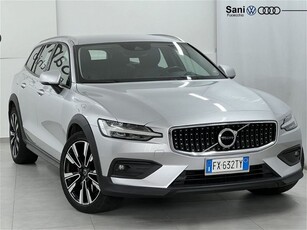 Volvo V60 Cross Country D4 AWD Geartronic Pro usato