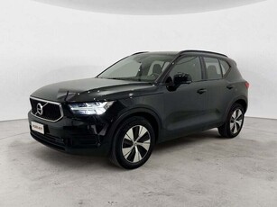 Volvo XC40 T2