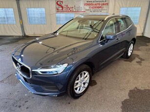 Volvo XC60 B4 (d) AWD Geartronic Momentum Pro usato