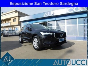 Volvo XC60 B4 (d) AWD Geartronic Momentum usato