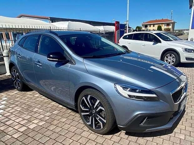 Volvo V40 Cross Country D2 Geartronic Business Plus da Auto Doc By Group Nuova Sa-Car .