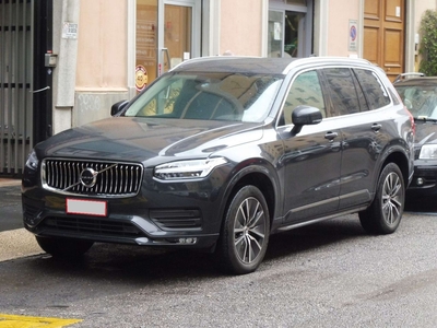 Volvo XC90 B5 AWD Momentum Pro 173 kW