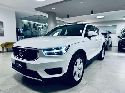 Volvo XC40 2.0 d3 Momentum awd geartronic TETTO