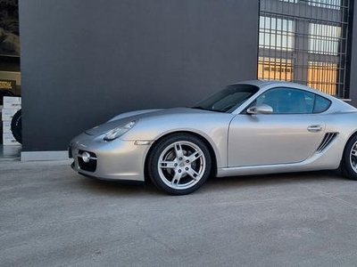 Porsche Cayman 2.7