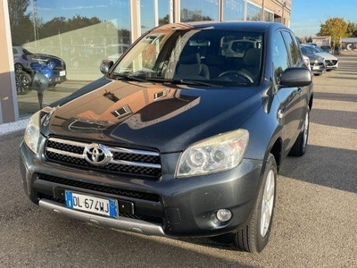 TOYOTA RAV4 2.2 D-4D 136 CV DPF Sol