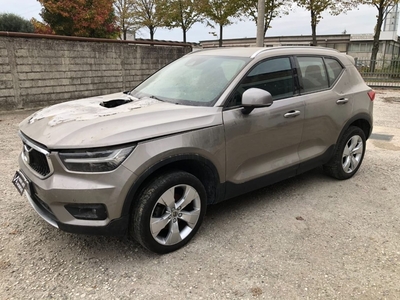 Volvo XC40 T3