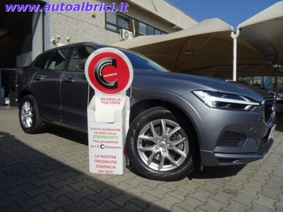 Volvo XC60 B4 (d) AWD Geartronic Momentum usato