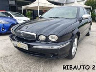 Jaguar X-Type 2.2D cat Executive del 2006 usata a Savigliano