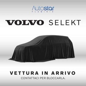 Volvo XC40 1.5 t2 Momentum Core auto my21 da Autostar Flaminia .