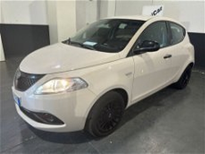 Lancia Ypsilon 1.2 69 CV 5 porte S&S Gold del 2020 usata a Milano