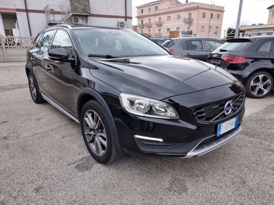 Volvo V60 Cross Country D3 Geartronic usato