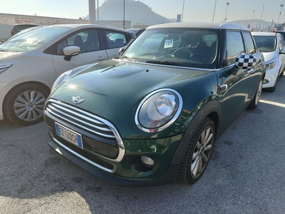 MINI Mini 1.5 Cooper D 5 porte usato