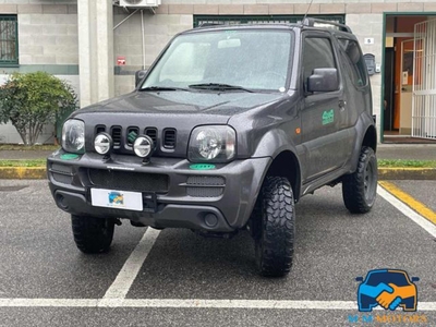 Suzuki Jimny 1.3i 16V cat 4WD JLX usato